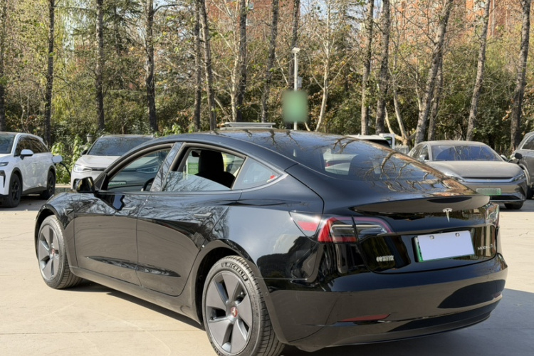 特斯拉 Model 3 2022款 后轮驱动版车身外观6002