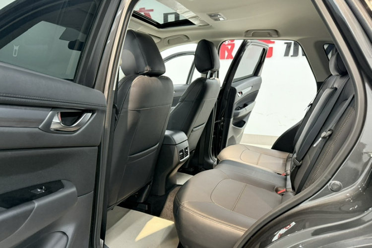 马自达CX-5 2020款 改款 2.0L 自动两驱智慧型中控内饰7004
