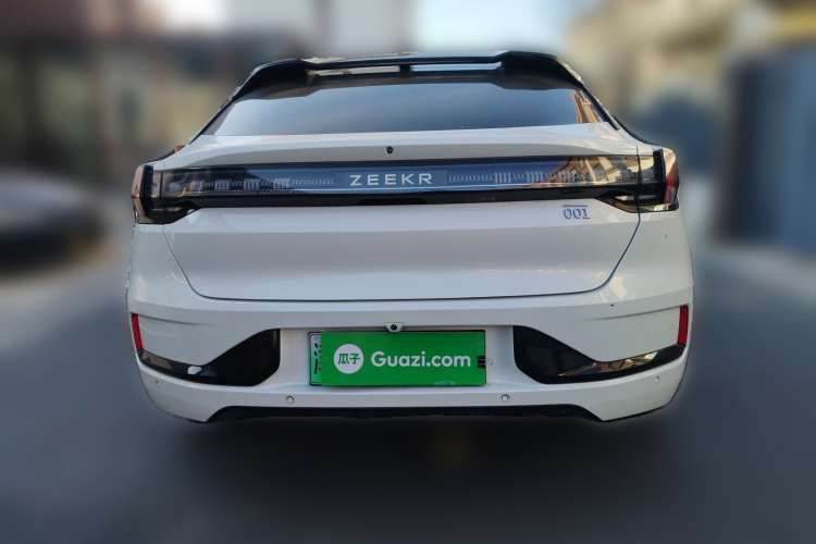 极氪001 2021款 超长续航双电机 YOU版车身外观6004