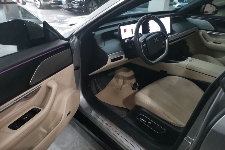 小鹏P7 2022款 480E+中控内饰20