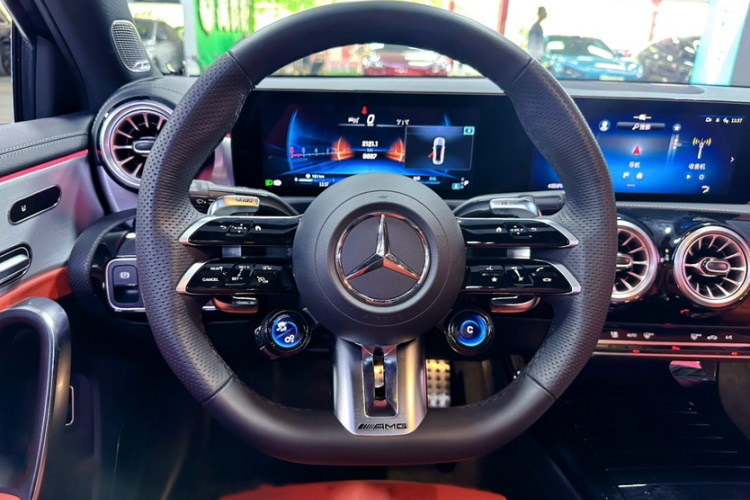 奔驰A级AMG 2024款 改款 AMG A 35 L 4MATIC中控内饰7011