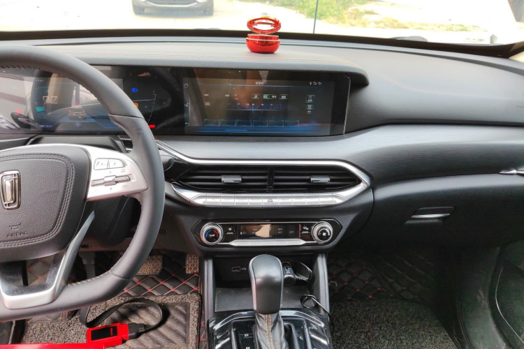 奔腾T77 2019款 230 TID 自动豪华型 国V局部细节16