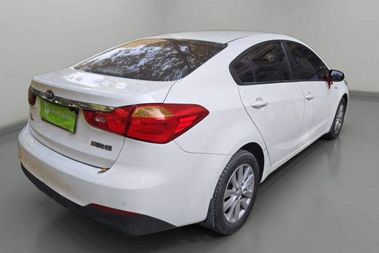 起亚K3 2015款 1.6L 自动GL车身外观7