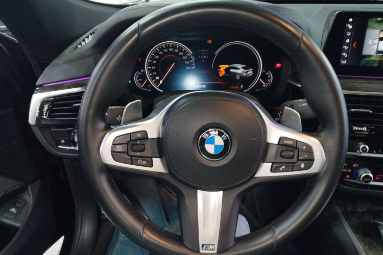 宝马6系GT 2018款 630i M运动套装中控内饰13