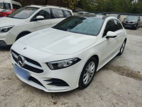 奔驰A级 2022款 改款 A 200 L 运动轿车时尚型