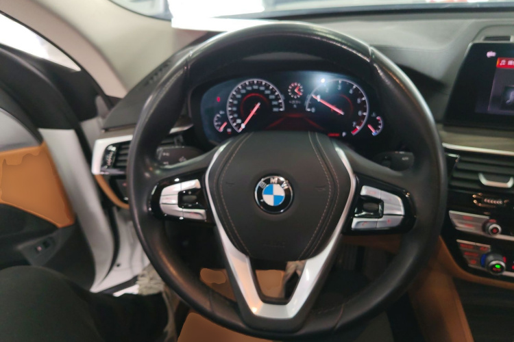 宝马6系GT 2019款 630i 豪华设计套装中控内饰13