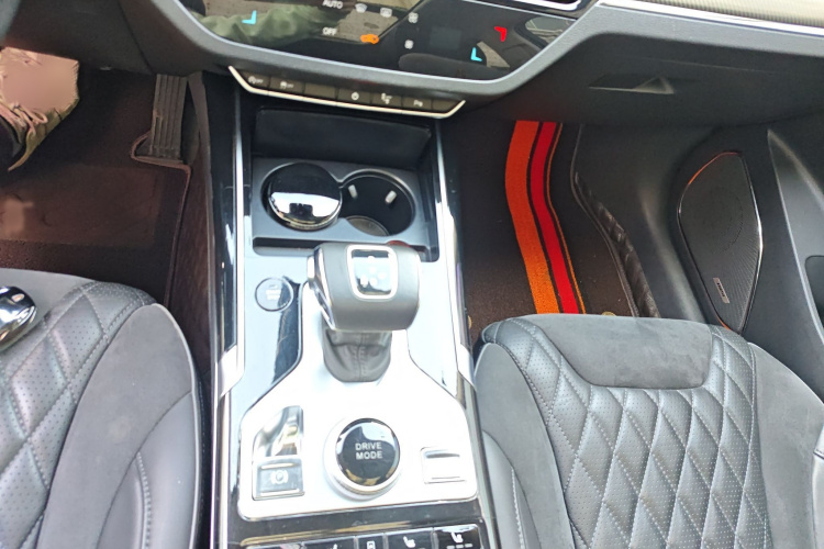 红旗HS5 2019款 2.0T 智联旗享版局部细节18