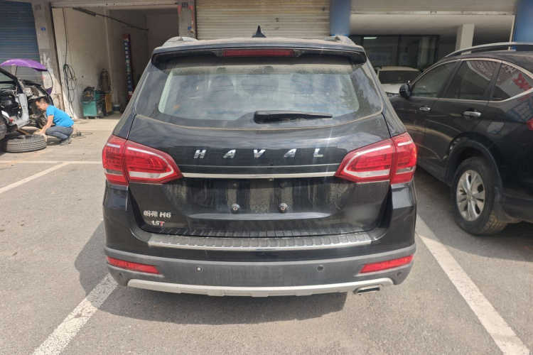 哈弗H6 2013款 运动版 1.5T 手动两驱精英型车身外观6