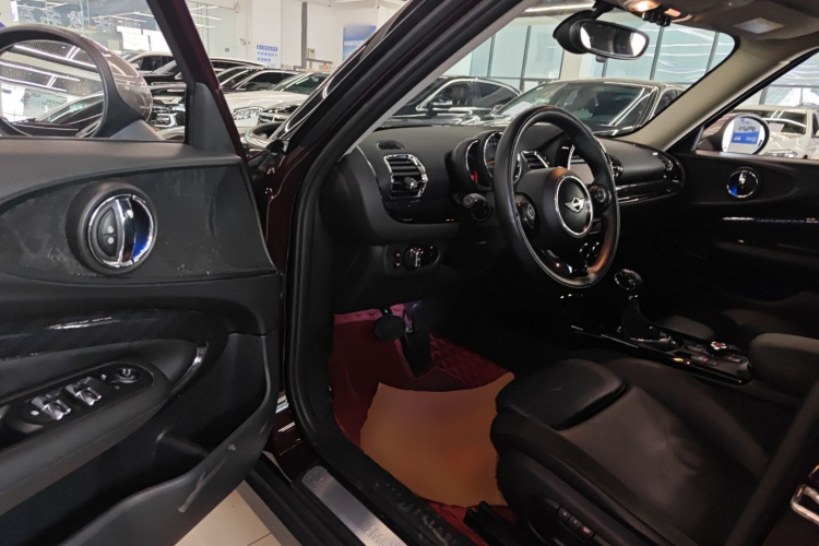 MINI Clubman 2016款 改款 1.5T COOPER 鉴赏家版中控内饰20