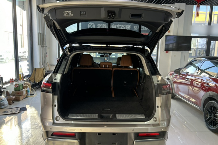 英菲尼迪QX60 2022款 2.0T 四驱卓越版局部细节23