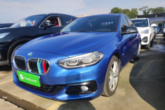 宝马1系 2017款 118i 设计套装型