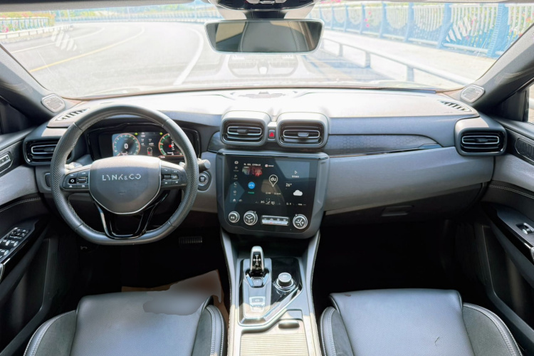 领克03 2021款 1.5TD DCT劲 冠军版中控内饰12