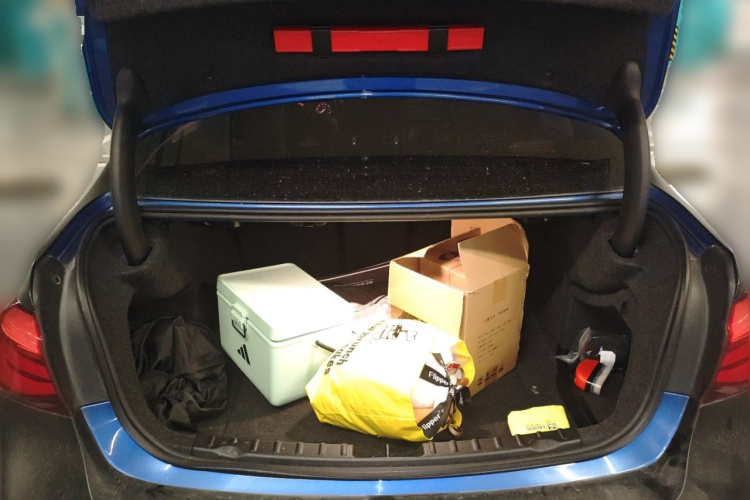 宝马3系 2018款 320i M运动曜夜版局部细节23