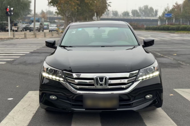 本田 雅阁 2015款 2.0L LX 舒适版车身外观6004