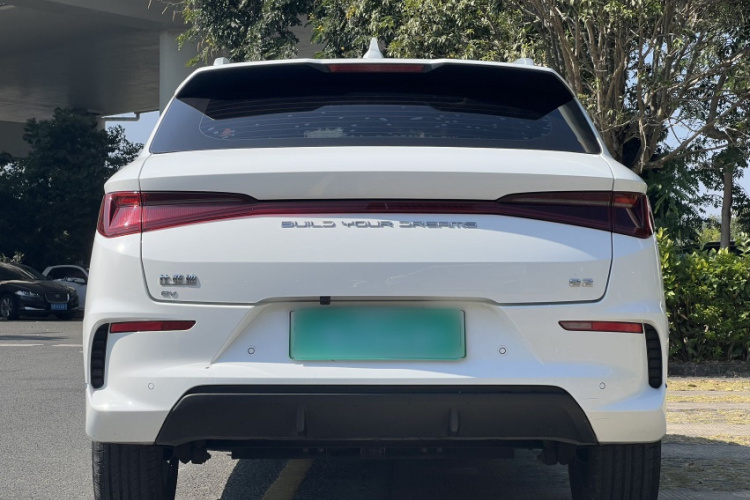 比亚迪e2 2020款 升级版 高续航版 尊贵型车身外观6002