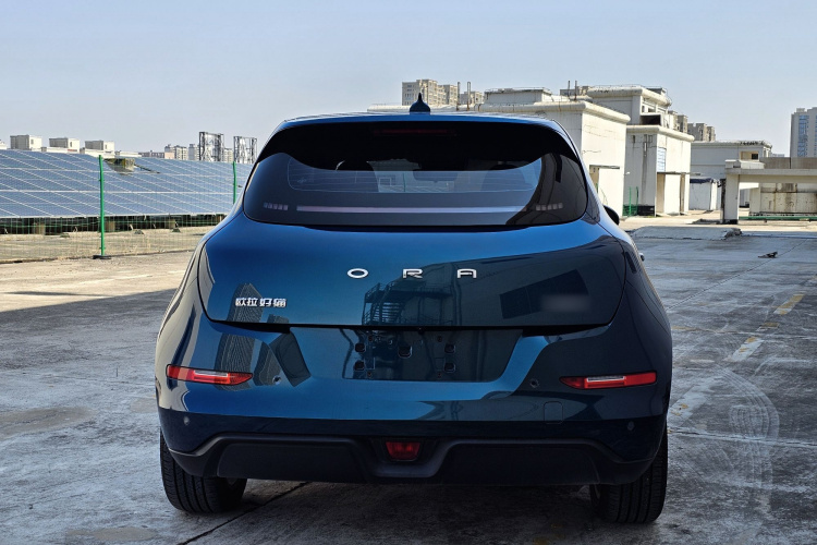 欧拉好猫 2023款 401km标准续航 豪华型 磷酸铁锂车身外观6004