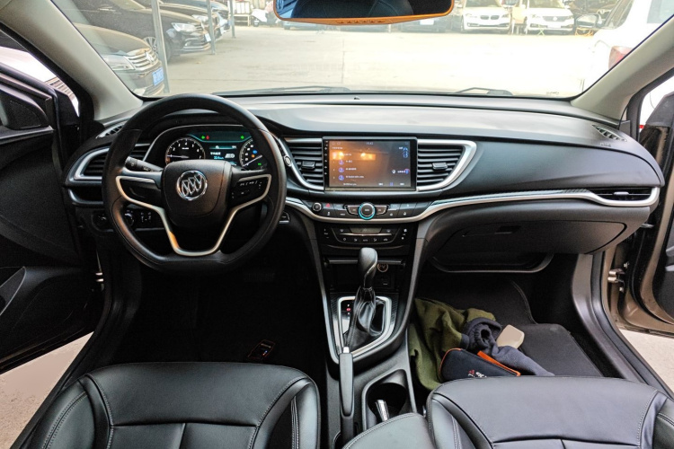 别克 英朗 2015款 15N 自动豪华型中控内饰12