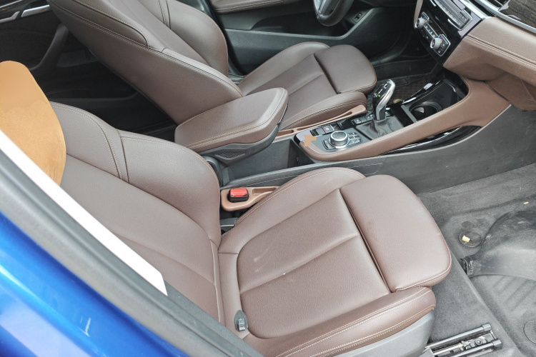 宝马X1 2020款 xDrive25Li 尊享型局部细节41