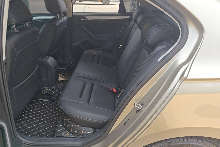 大众 宝来 2018款 1.5L 自动时尚型中控内饰21