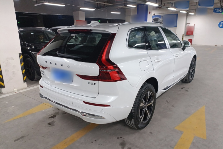 沃尔沃XC60 2026款 B5 四驱智逸豪华版车身外观7
