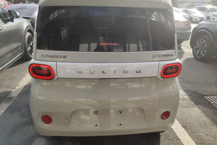 五菱汽车 宏光MINIEV 2024款 第三代 215km 青春版车身外观6