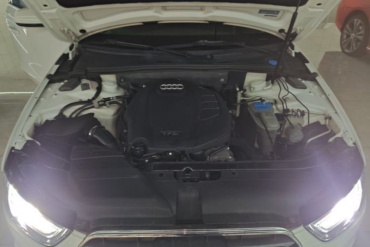 奥迪A4L 2015款 35 TFSI 自动舒适型局部细节24