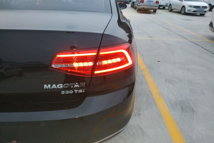 大众 迈腾 2018款 330TSI DSG 领先型车身外观9