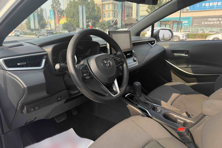 丰田 雷凌 2022款 双擎 1.8H E-CVT豪华版中控内饰7003