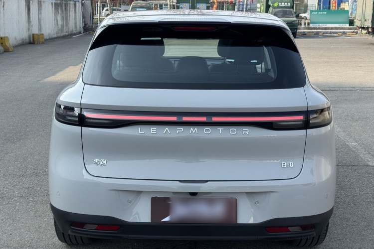 零跑汽车 零跑B10 2025款 510悦享版车身外观6004