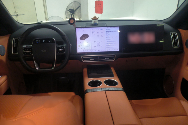理想汽车 理想L8 2024款 Pro中控内饰7002