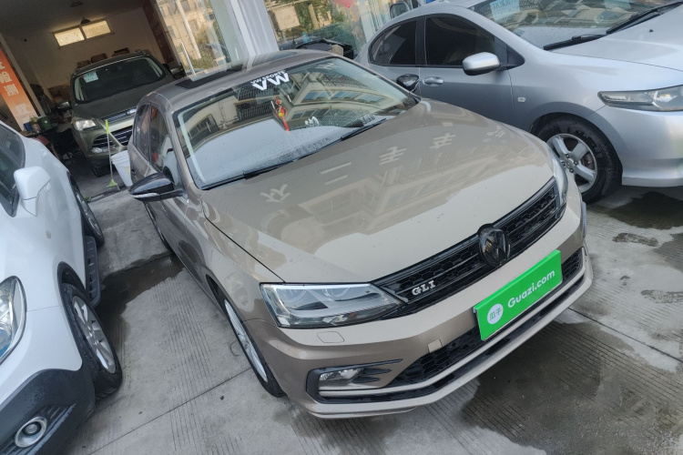 大众 速腾 2015款 1.6L 手动舒适型车身外观3