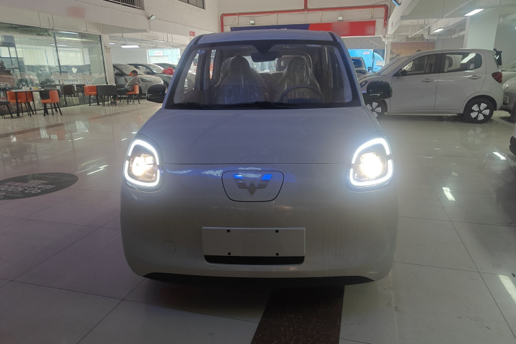 五菱汽车 宏光MINIEV 2025款 四门版 进阶款车身外观2