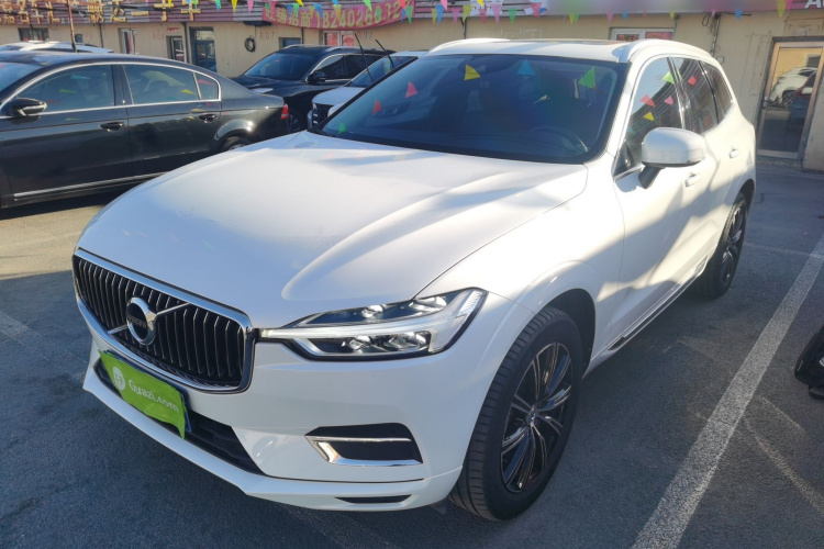 沃尔沃XC60 2020款 T5 四驱智远豪华版车身外观1