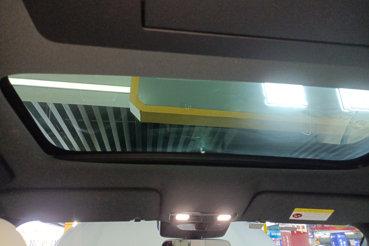 理想汽车 理想L8 2024款 Ultra中控内饰22