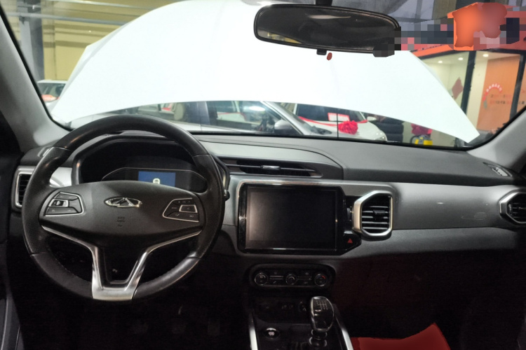 奇瑞 瑞虎5x 2017款 1.5T 手动精英型中控内饰12