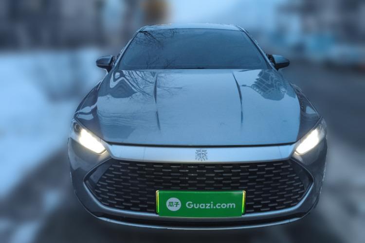 比亚迪 秦PLUS 2021款 DM-i 120KM 尊贵型车身外观2