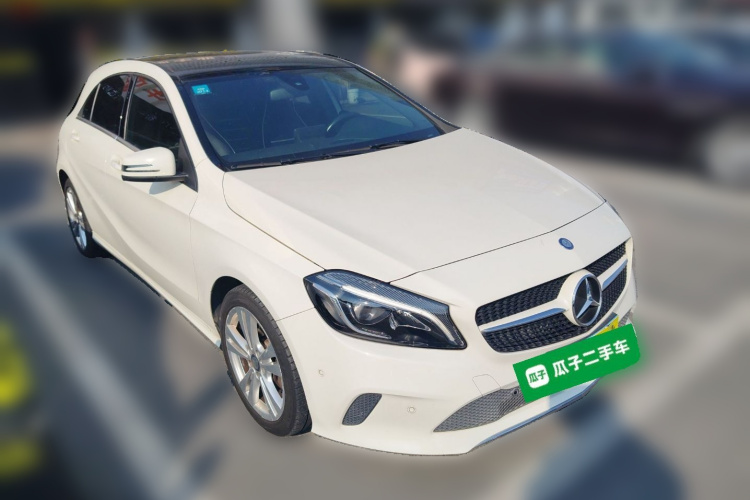 奔驰A级(进口) 2016款 A 200 动感型车身外观3