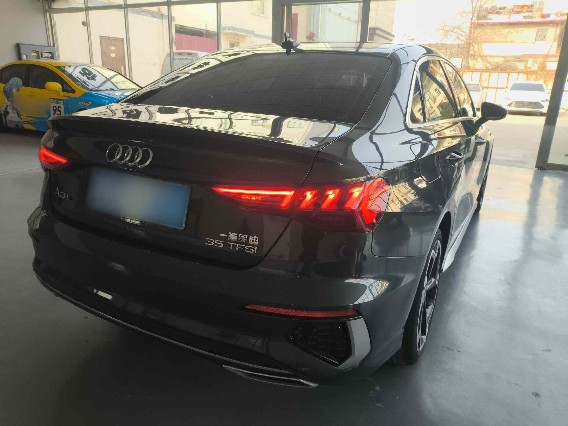 奥迪A3 2024款 A3L Limousine 35 TFSI 时尚运动型(4)
