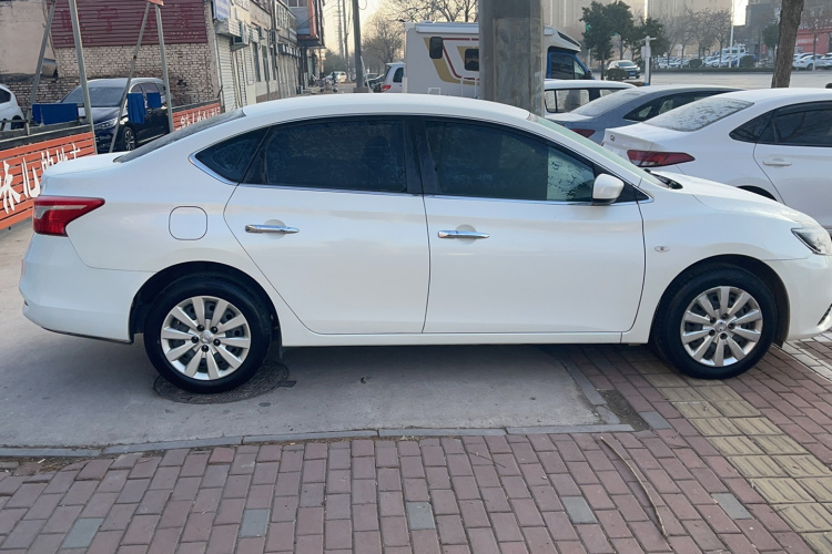 日产 轩逸 2022款 经典 1.6XE CVT舒适版车身外观6006