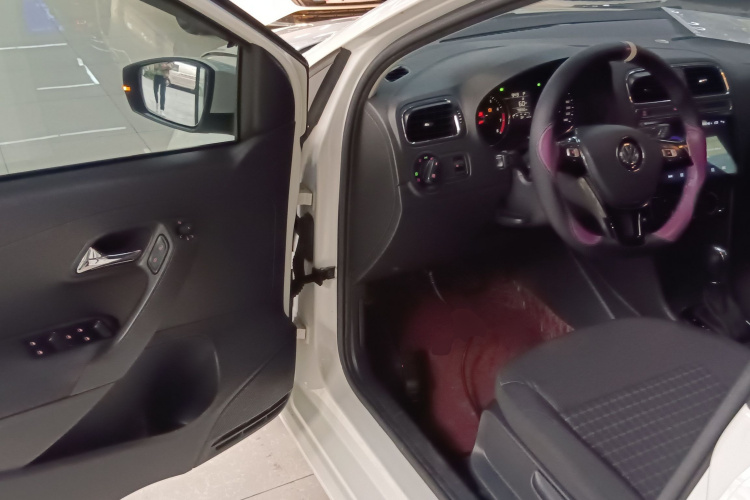 大众 Polo 2018款 1.5L 自动安享型中控内饰20