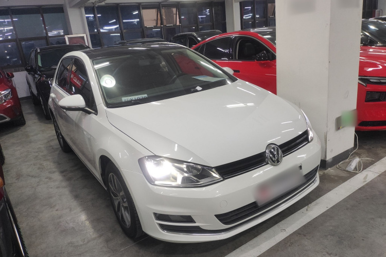 大众 高尔夫 2015款 1.4TSI 自动豪华型车身外观3