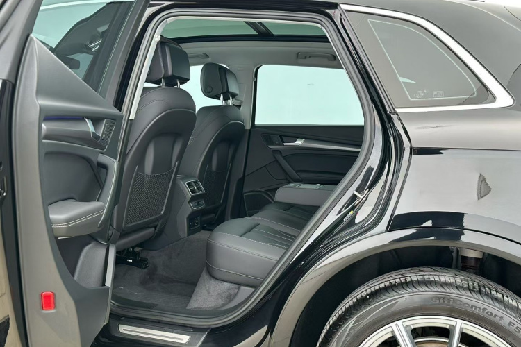 奥迪Q5L 2022款 改款 45T 豪华动感型车身外观6008