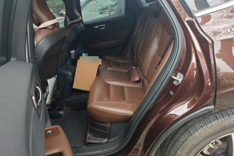 沃尔沃XC60 2019款 T5 四驱智远版 国V中控内饰21