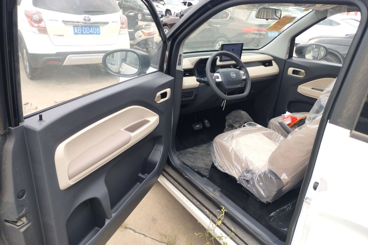 奇瑞新能源 QQ冰淇淋 2024款 青春版 205km圣代中控内饰7003