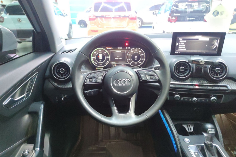 奥迪Q2L e-tron 2019款 Q2L e-tron 纯电智酷型中控内饰13