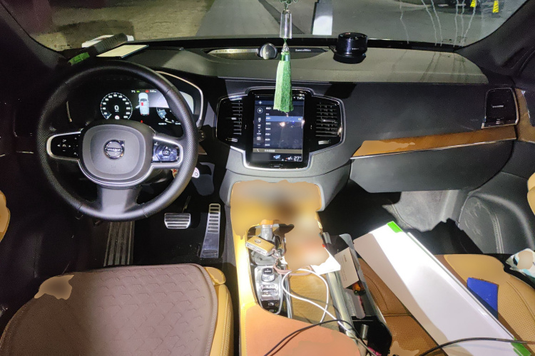 沃尔沃XC90 2017款 T6 智雅版 7座中控内饰12