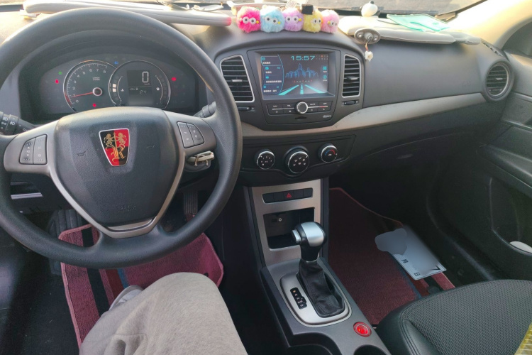 荣威350 2014款 1.5L 自动迅悦版中控内饰12