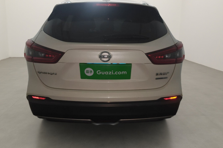 日产 逍客 2019款 2.0L CVT豪华版车身外观6