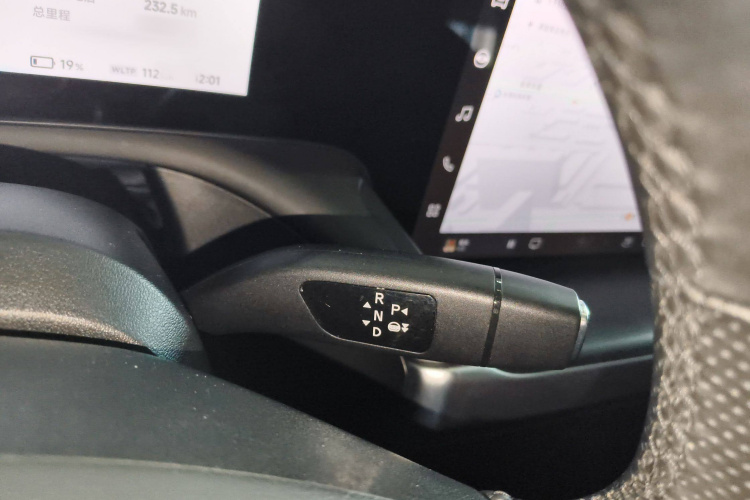 小鹏P7 2020款 670N局部细节18