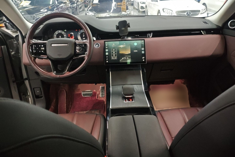 路虎 2024款 揽胜极光L SE 驭光尊耀版中控内饰12